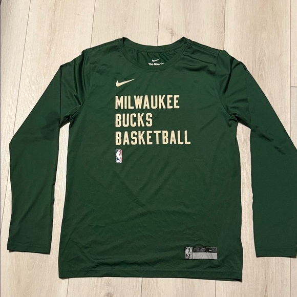 Nike Other - Nike Kid’s Green Milwaukee Bucks Basketball Long Sleeve Shirt Dri-Fit Size Large